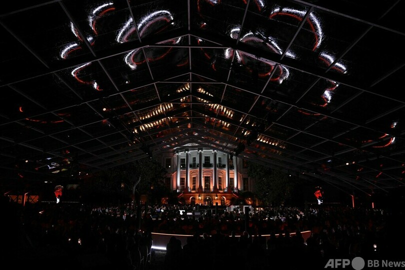 エルトン・ジョンさん、ホワイトハウスで歌 バイデン氏が招待