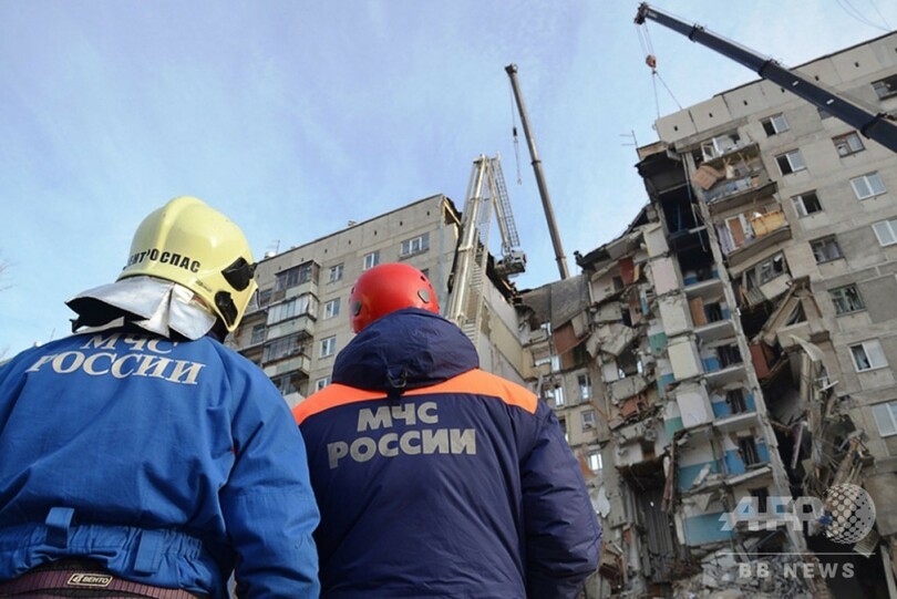 ロシア・住居ビル爆発事故 死者28人に 生存者の捜索続く