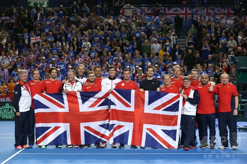 錦織がマレーとの激闘に敗れる、日本8強ならず デ杯