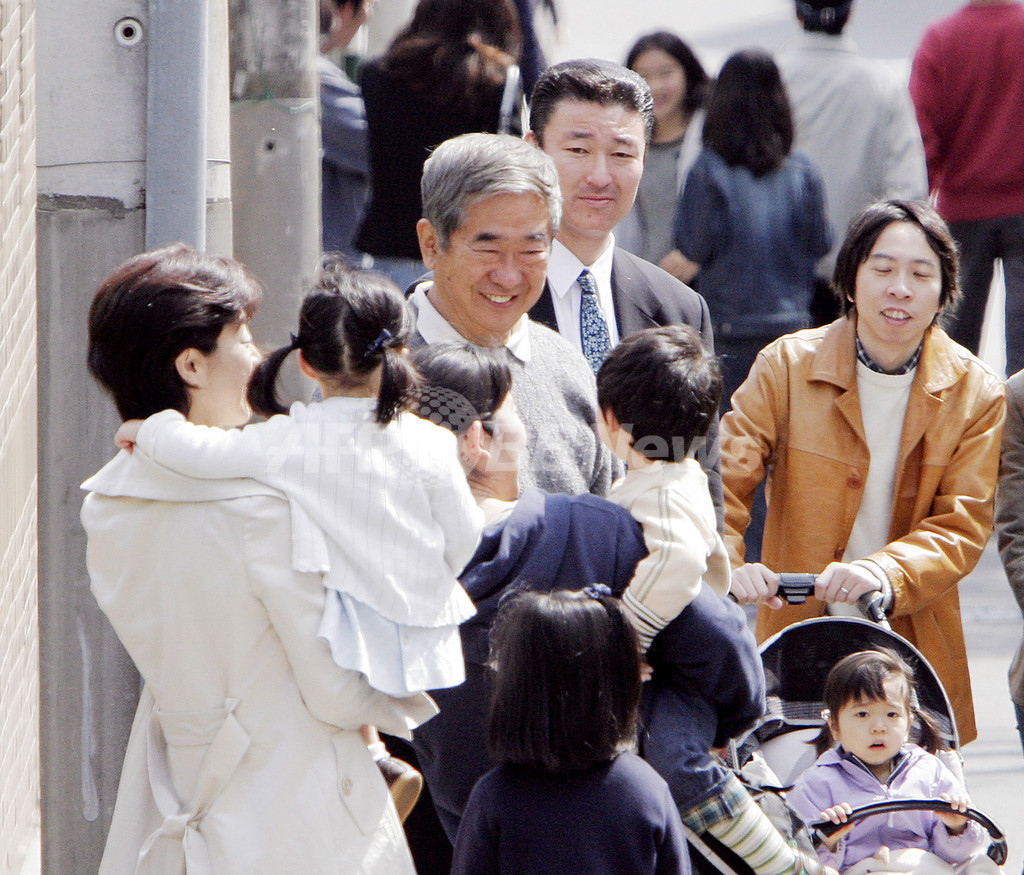 都知事、石原氏3選が確実に 東京 写真1枚 国際ニュース：AFPBB News