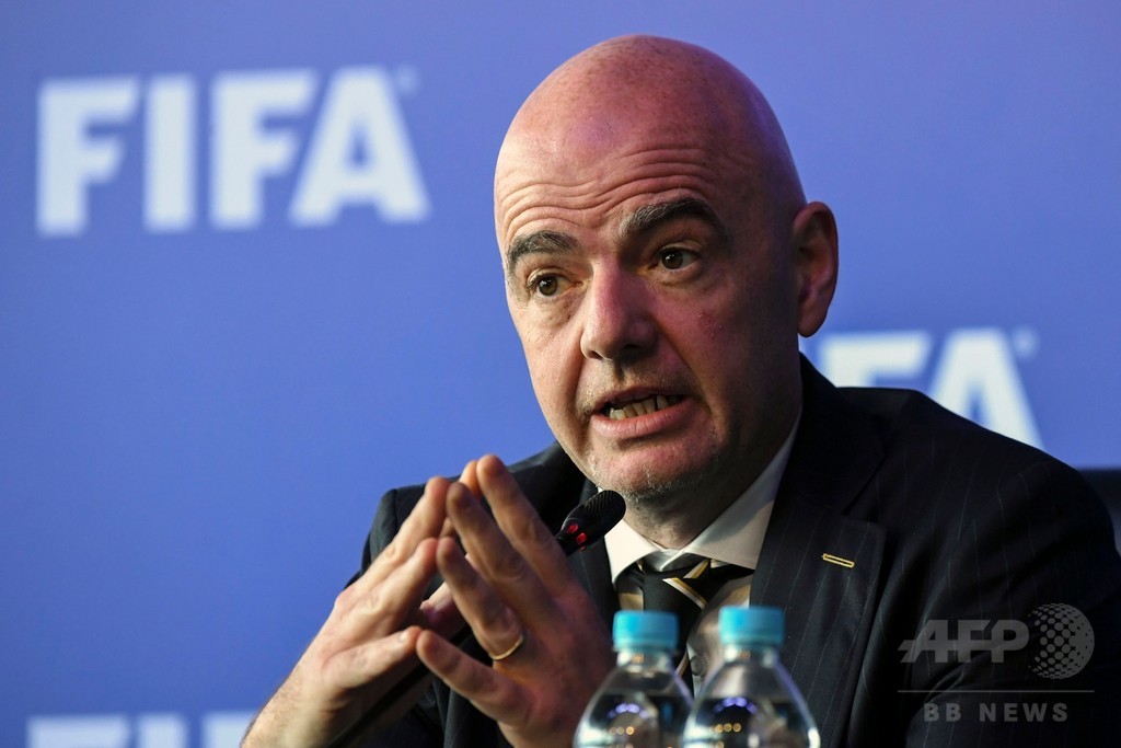 FIFA会長「W杯は戦争にならない」 ロシアの安全対策に自信 FIFA会長「W杯は戦争にならない」 ロシアの安全対策に自信
