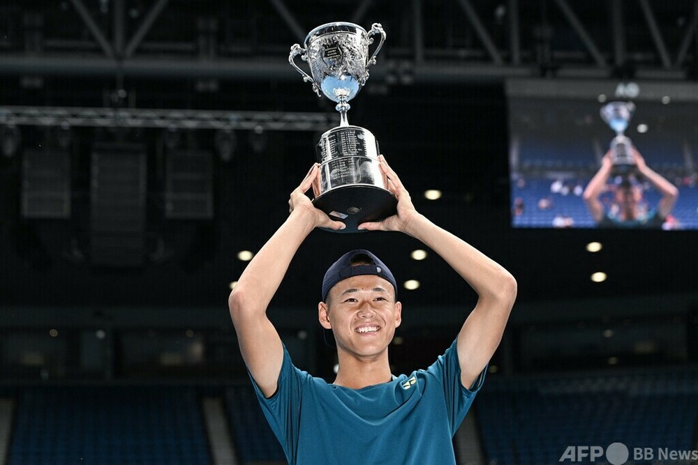 坂本怜がジュニア男子シングルス制覇 全豪オープン 写真14枚 国際