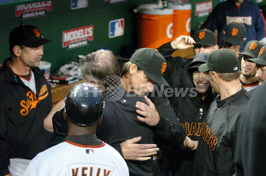 ランディ・ジョンソン メジャー通算300勝を達成 写真20枚 ファッション