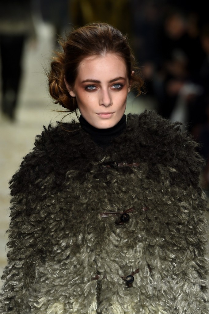 生まれ育ったサンタフェから着想を得たボヘミアンシック、「トム フォード」15/16年秋冬