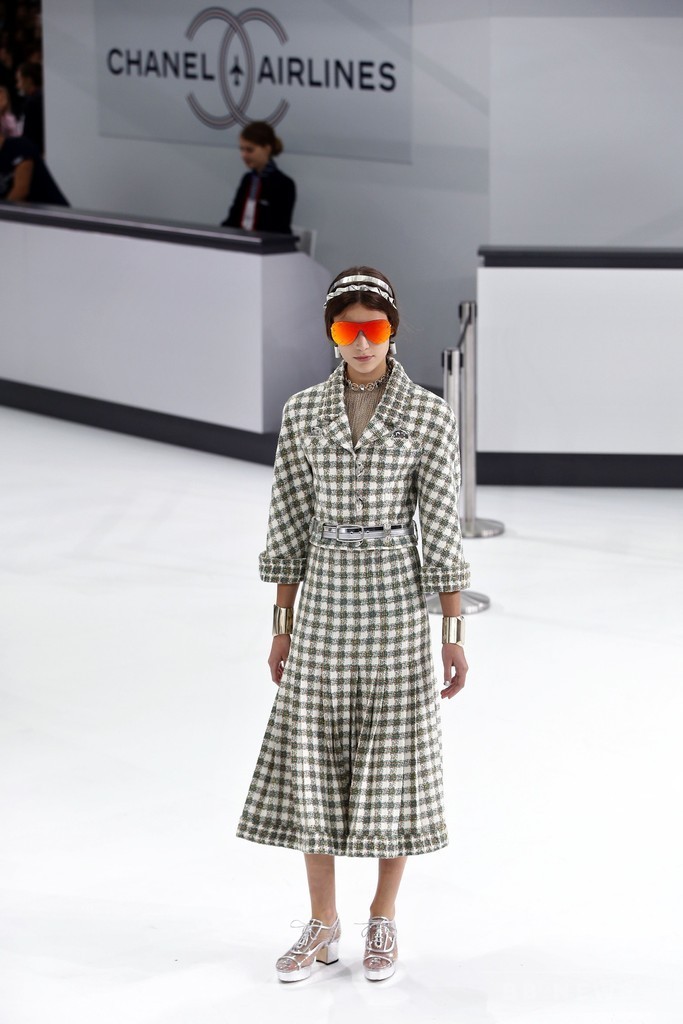 「シャネル」16年春夏コレクション