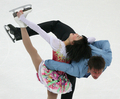 フィギュアスケート09欧州選手権（%%ISU European Figure Skating Championships 2009%%）ペア・フリースケーティング（FS）で2位につけ、総合2位に入ったロシアの川口悠子（%%Yuko Kawaguchi%%）とアレクサンドル・スミルノフ（%%Alexander Smirnov%%）。（2009年1月21日撮影）(c)AFP/YURI KADOBNOV