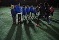 中国・北京のサッカースクールで指導を受ける少年たち（2016年12月14日撮影）。(c)Greg Baker / AFP