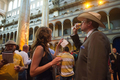 米ワシントンD.C.（Washington D.C.）の国立建築博物館（National Building Museum）で行われた全米最大のビールと食のイベント「Savor」の会場の模様。米国では今、各地の独立系醸造所で少量しか生産されない香り豊かな地ビールの人気が高まっている（2012年6月8日撮影）。(c)AFP/Nicholas KAMM