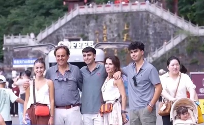 Chinamaxxing 外国人観光客の中国旅行が世界のトレンドに