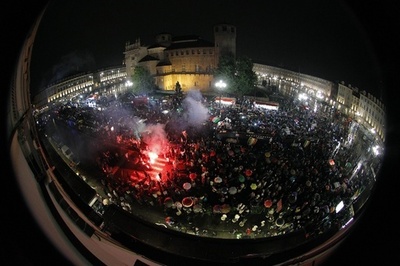 リーグ制覇のユベントスがトリノ市内で優勝パレード