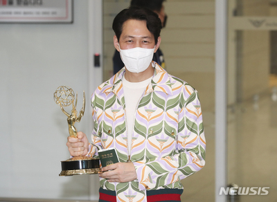 イ・ジョンジェ、最高待遇受けるか…「イカゲーム2」1話当たりの出演料10億説 – KOREA WAVE