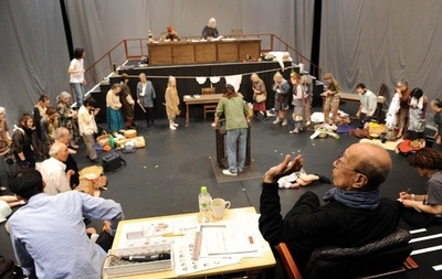 世界のニナガワと高齢者演劇集団の新たな挑戦