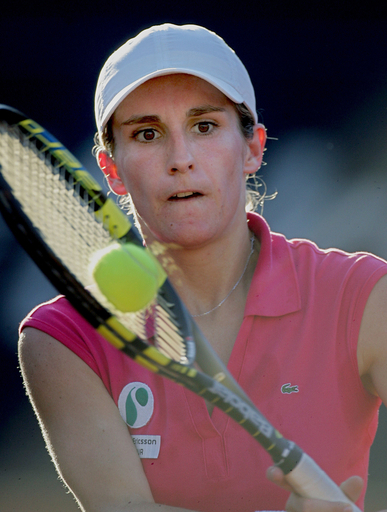 ＜テニス アビエルト・メヒカーノ・テルセル2007＞女子シングルス、ロイテ ムニョスからストレート勝ちを収め2回戦進出 - メキシコ