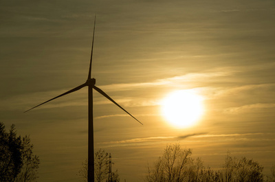 2016年再生可能エネルギーへの世界投資額、前年比18％減に