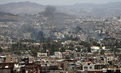 イエメン首都、治安部隊と部族勢力の銃撃戦で39人死亡