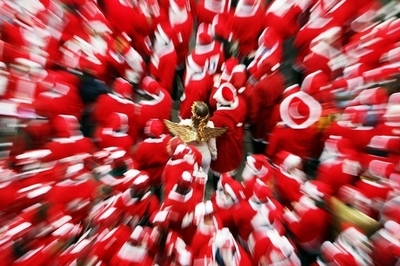 サンタは失せろ！クリスマスの象徴は聖ニコラス　ドイツ