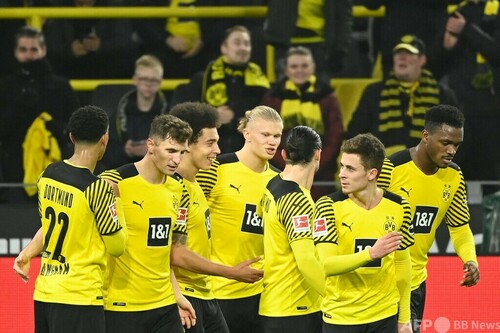 ドルトムント快勝で首位追走 フランクフルトは鎌田が決勝点 写真7枚 ファッション ニュースならmode Press Powered By Afpbb News ドルトムント快勝で首位追走 フランクフルトは鎌田が決勝点 写真7枚 ファッション ニュースならmode Press Powered By Afpbb News