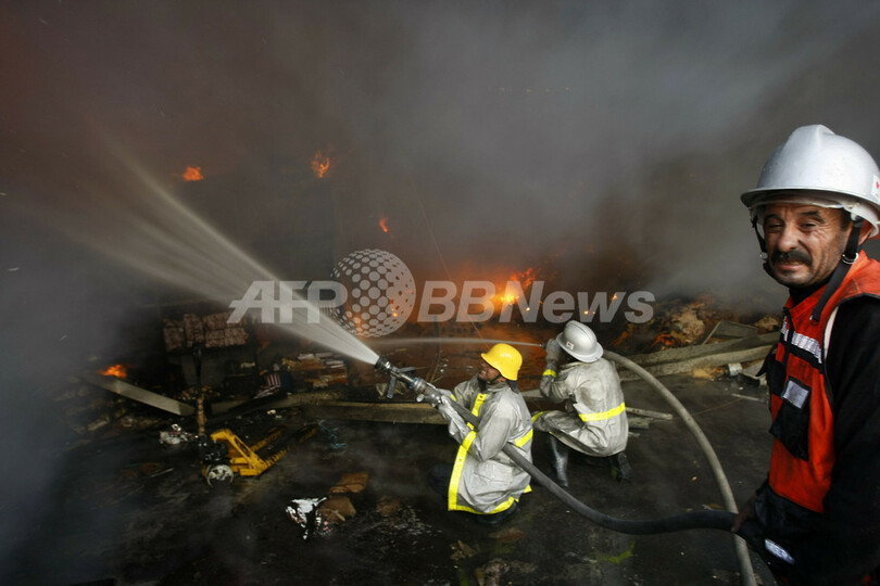 イスラエル、ガザに新たな攻撃 一方的停戦の判断前に