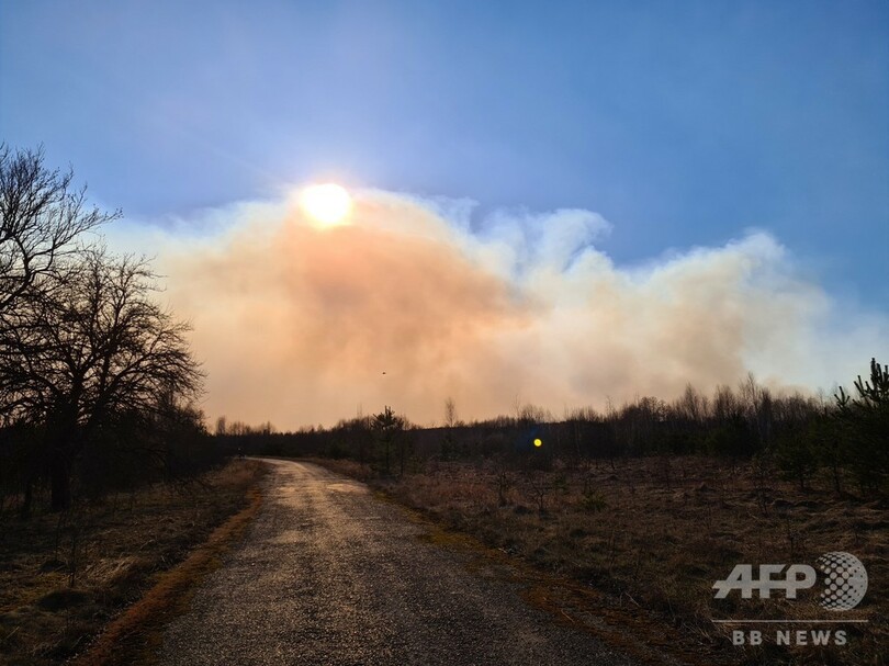 チェルノブイリ付近で森林火災 「放射線量の上昇なし」と政府