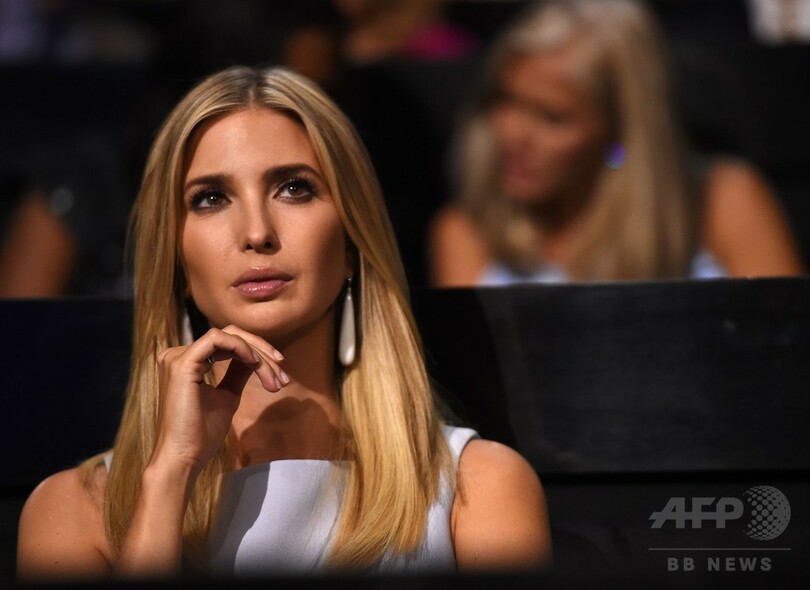 イヴァンカさん「父に意見していく」 政権加入後初インタビュー