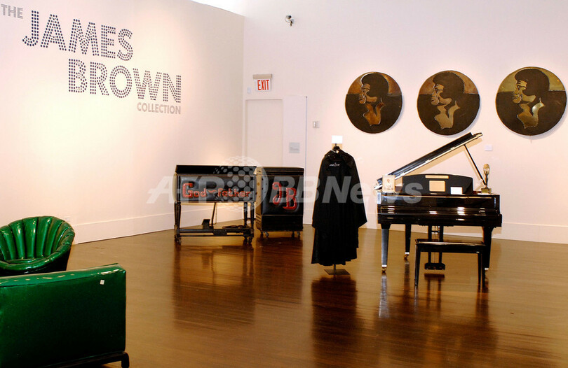 競売「ジェームス・ブラウン・コレクション」まもなく開催