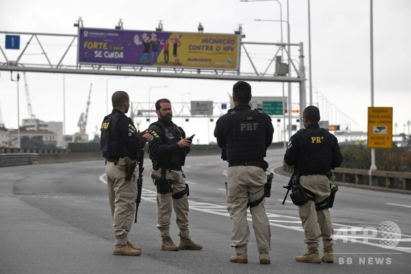 ブラジルでバスジャック、警察が犯人を射殺 写真3枚 国際ニュース：AFPBB News