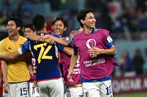 ドイツ、スペイン撃破で16強 歓喜する日本代表 カタールW杯 写真20枚