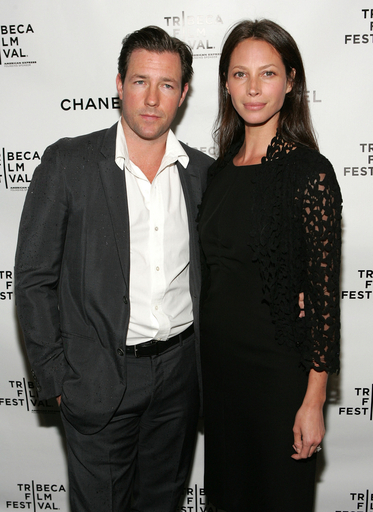 クリスティ・ターリントン、「トライベッカ映画祭」でシャネル主催の