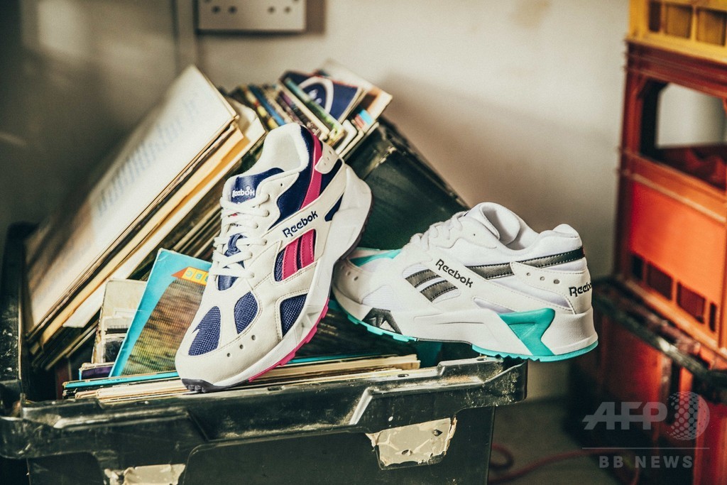 「リーボック」90’sモデルのアズトレック復刻、広告にワナワン起用