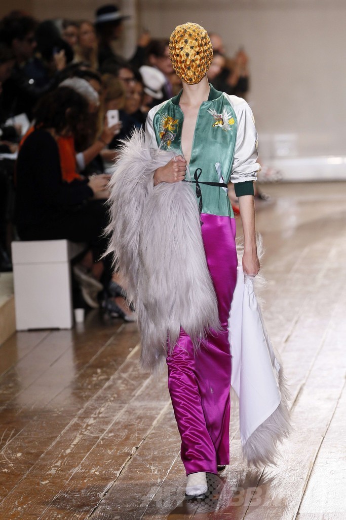 ヴィンテージファブリックで創るスタイル、「メゾン マルタン マルジェラ」14/15年秋冬オートクチュール