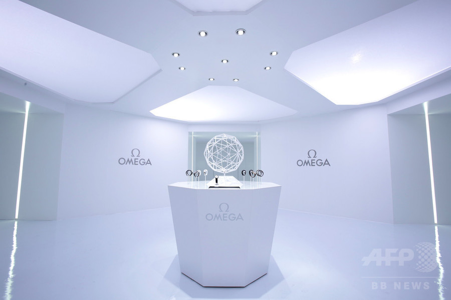 オメガ スピードマスター セレブレーション、アポロ 13 号船長ジェームズ・ラベル氏も来日