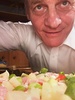 ピザとニュージーランドのビル・イングリッシュ首相。同首相のフェイスブックより（撮影日不明、2017年4月7日公開）。(c)AFP/BILL ENGLISH AND FACEBOOK