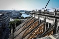 火災に見舞われた仏パリ・ノートルダム大聖堂（2019年7月17日撮影）。(c)STEPHANE DE SAKUTIN / AFP