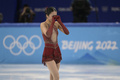 北京冬季五輪フィギュアスケート団体戦、女子フリースケーティングの演技を終え、涙を流す中国の朱易（2022年2月7日撮影）。(c)SEBASTIEN BOZON / AFP