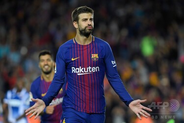 ピケがFCバルセロナと2022年まで契約更新、違約金は680億円 写真1枚
