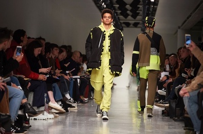 「リアム・ホッジス」17/18年秋冬メンズ