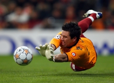 ドニ ローマと2012年まで契約延長