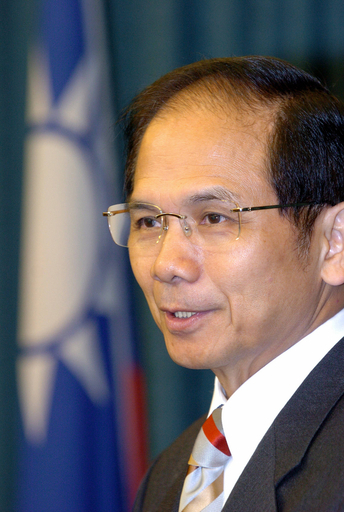 台湾与党主席、横領罪などで起訴され辞任