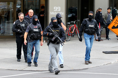 加と仏、テロ対策で情報当局の権限強化 人権侵害の懸念も