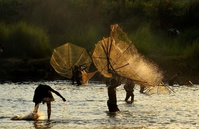 インドの村で伝統の漁獲祭