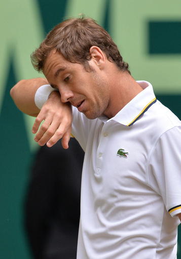 ユーズニーがガスケ下し決勝進出、ゲリー・ウェバー・オープン