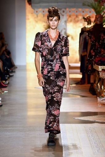 コッポラ父娘やナオミ・キャンベルも鑑賞、「アナ スイ」19年春夏