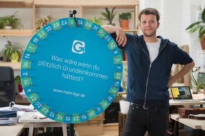 民間ベーシックインカム制度を試すスタートアップ企業、独首都