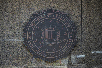 FBI元特別捜査官を起訴 ロシア富豪に協力か