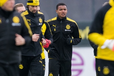 ドルトムント、スイス代表DFアカンジを獲得 「伸びしろ」に期待