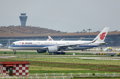 中国の航空業界で競争激化 大手3社は依然赤字