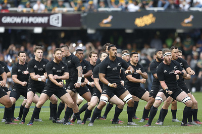 快挙の裏で不祥事続きのNZラグビー界、問題の根源はマッチョな文化か