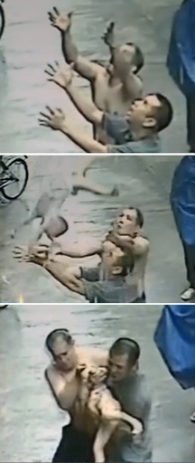 2階から落下の赤ちゃんを「ナイスキャッチ」、中国