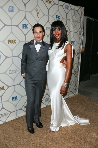 ザック・ポーゼン苦戦、デルタ航空の制服をスタイリッシュかつ実用的に