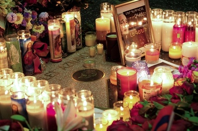 仏シャンソン歌手アズナブールさんは自然死、検視結果